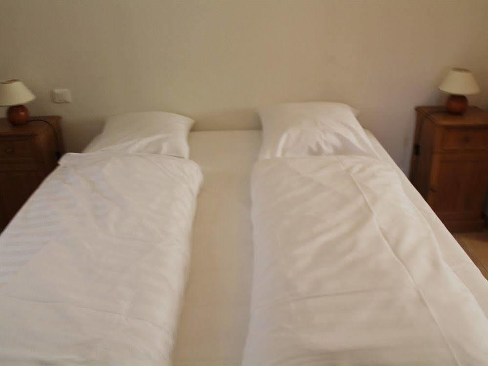 Maison D'Hotes Sainte Hune Appartements 于纳维 外观 照片